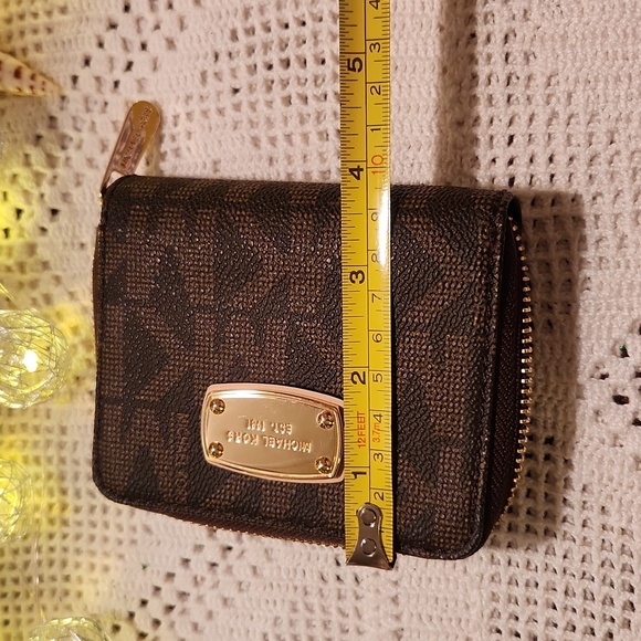 Michael Kors Brown & Gold Short Wallet - Picture 9 of 10